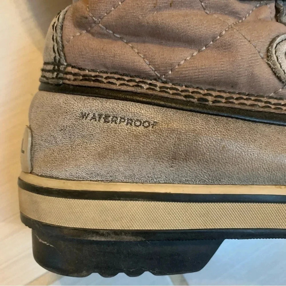 Sorel Leather Tofino Winter Quilted Factory Distressed  Style Faux Fur Boots - Picture 9 of 11